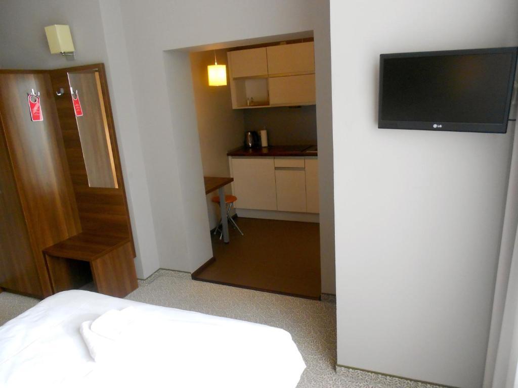 Hotel Srodmiejski Zielona Gora  Ruang foto