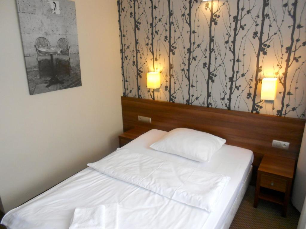 Hotel Srodmiejski Zielona Gora  Ruang foto