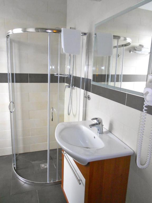 Hotel Srodmiejski Zielona Gora  Ruang foto