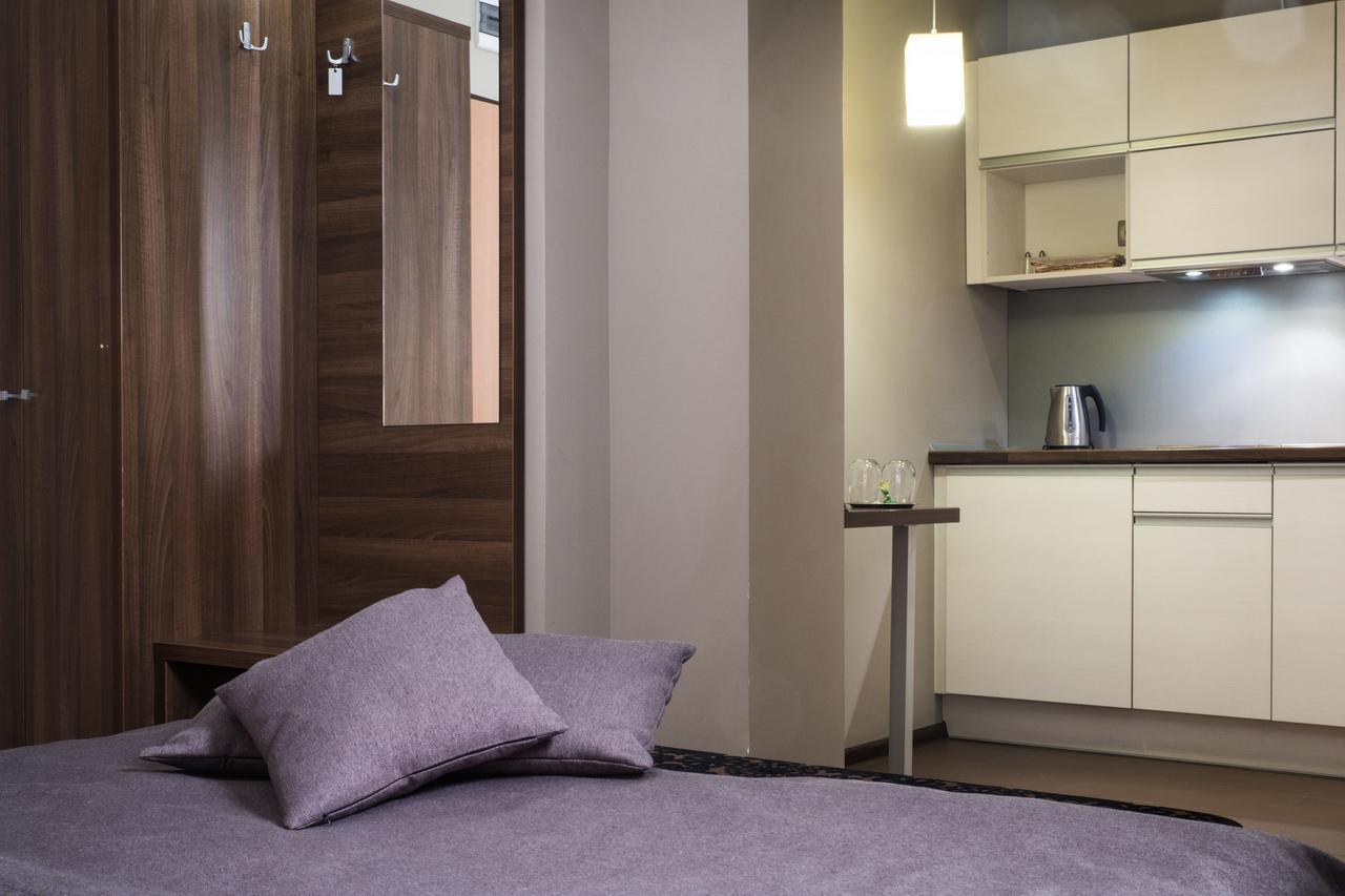 Hotel Srodmiejski Zielona Gora  Bagian luar foto