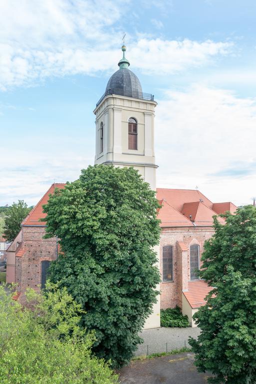 Hotel Srodmiejski Zielona Gora  Bagian luar foto