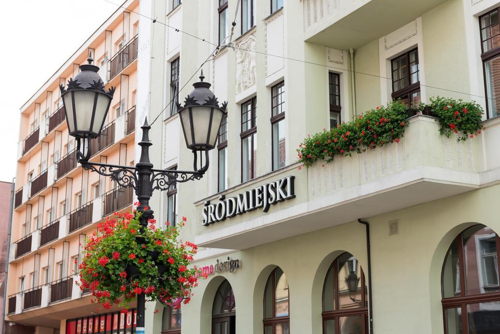 Hotel Srodmiejski Zielona Gora  Bagian luar foto
