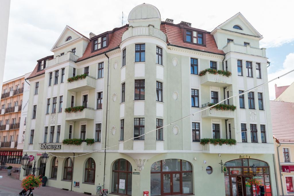 Hotel Srodmiejski Zielona Gora  Bagian luar foto