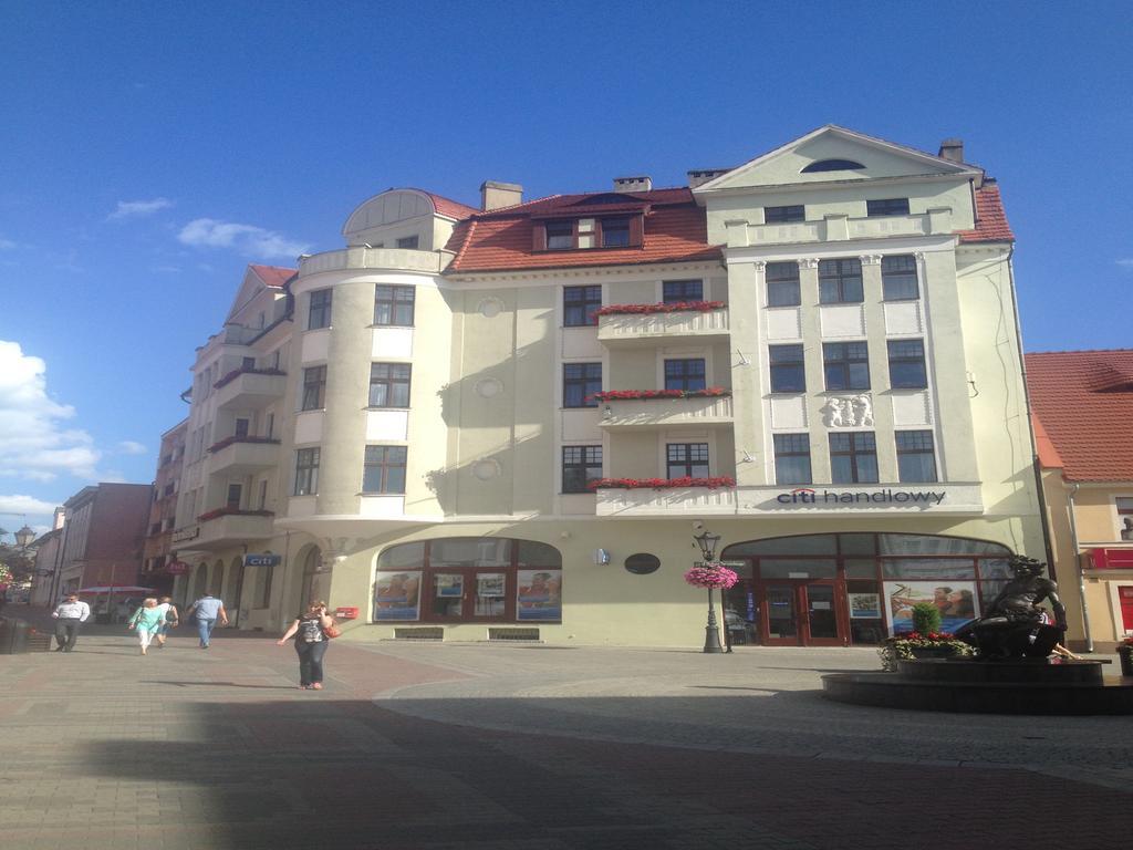 Hotel Srodmiejski Zielona Gora  Bagian luar foto